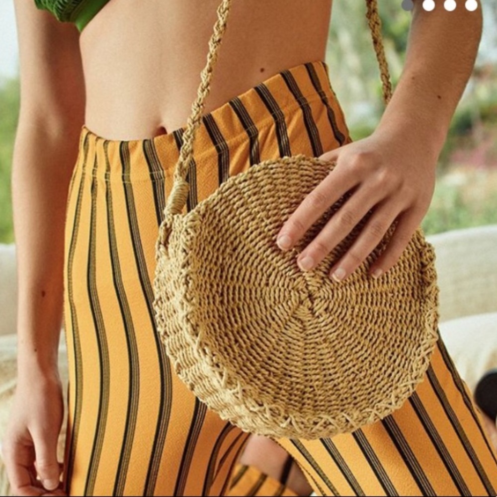Straw Crossbody Circle Bag